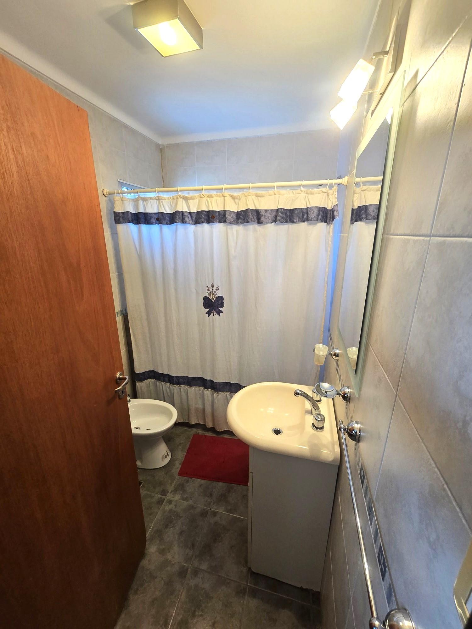 3 Habitaciones,Cocina,Living,Comedor,2 Baños,Garage,Patio,Lavadero,