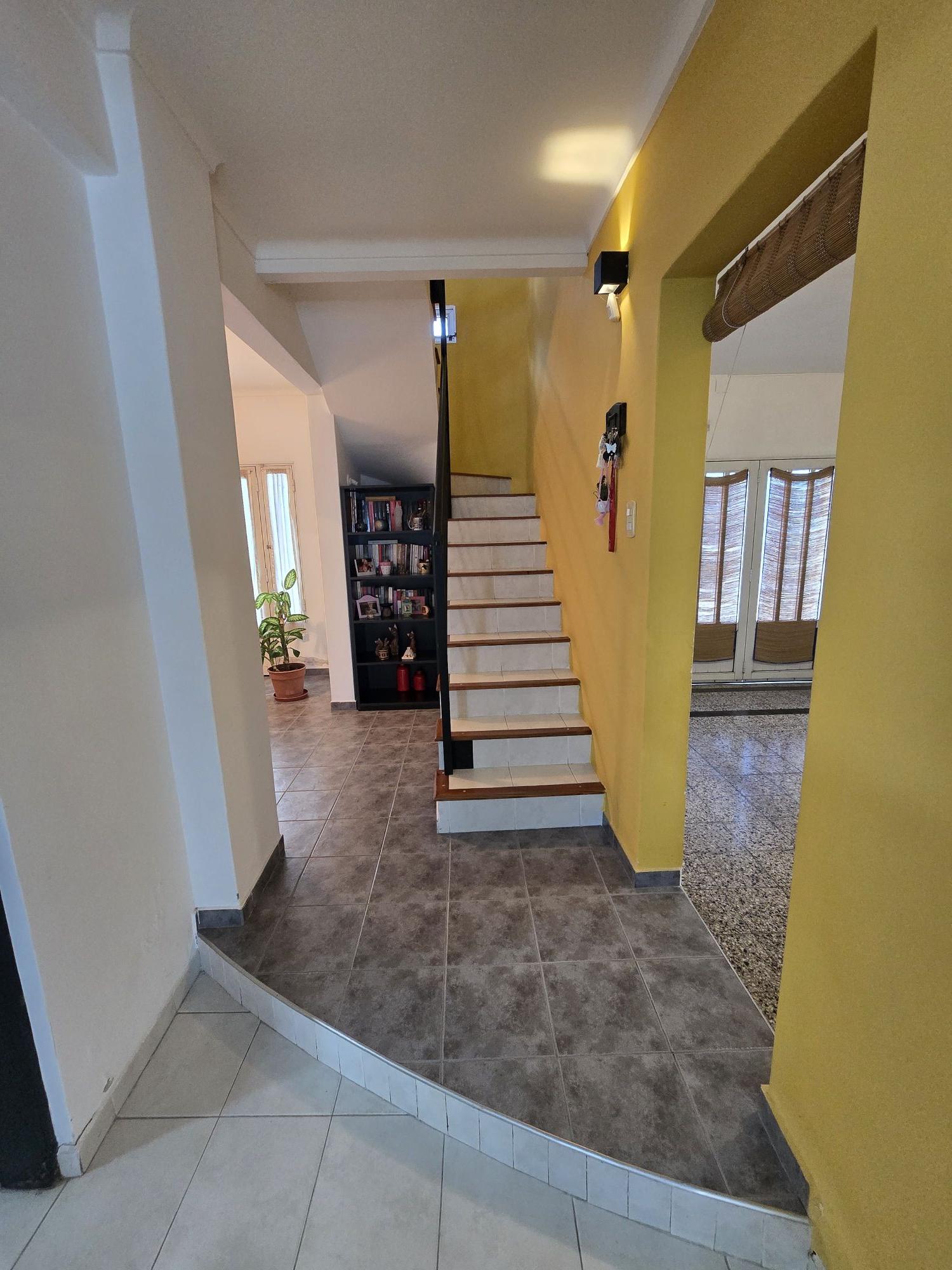 3 Habitaciones,Cocina,Living,Comedor,2 Baños,Garage,Patio,Lavadero,