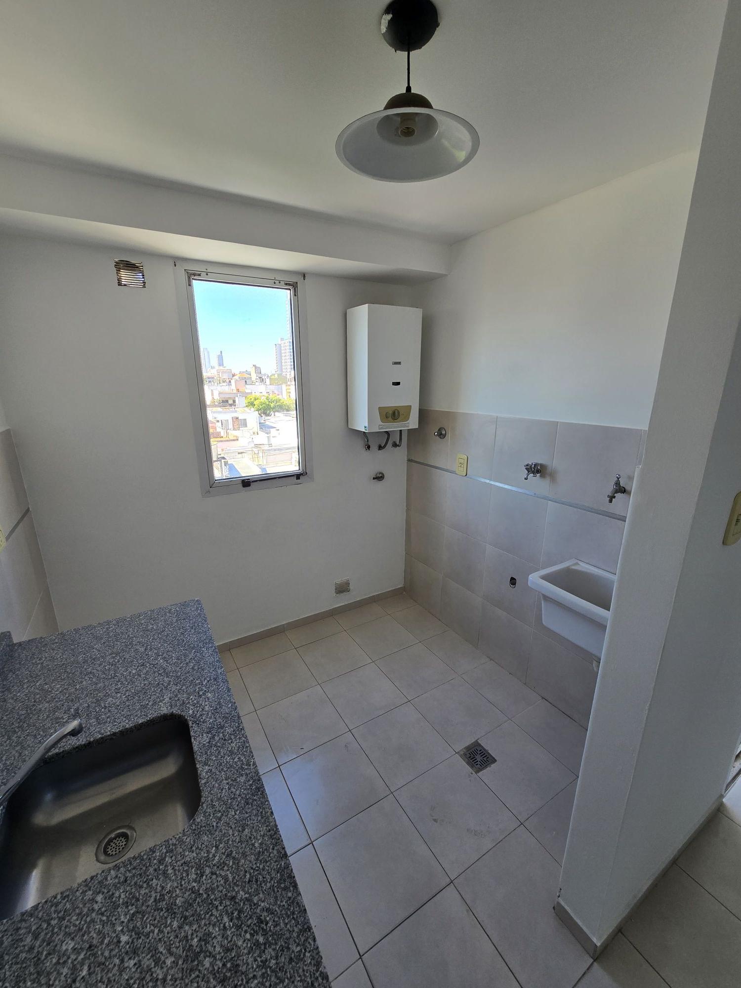 Habitación,Cocina,Living,Comedor,Baño,Lavadero,