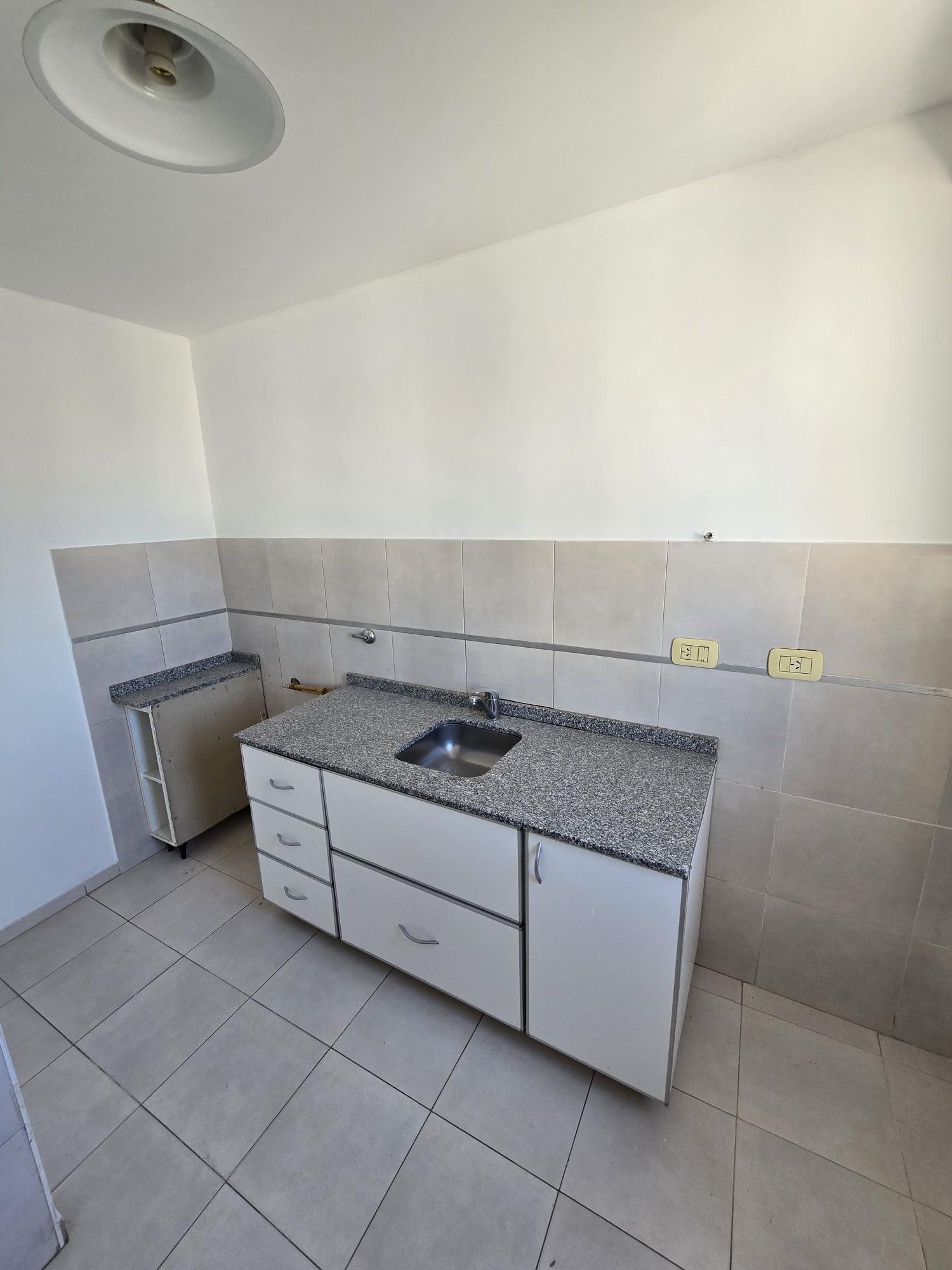 Habitación,Cocina,Living,Comedor,Baño,Lavadero,