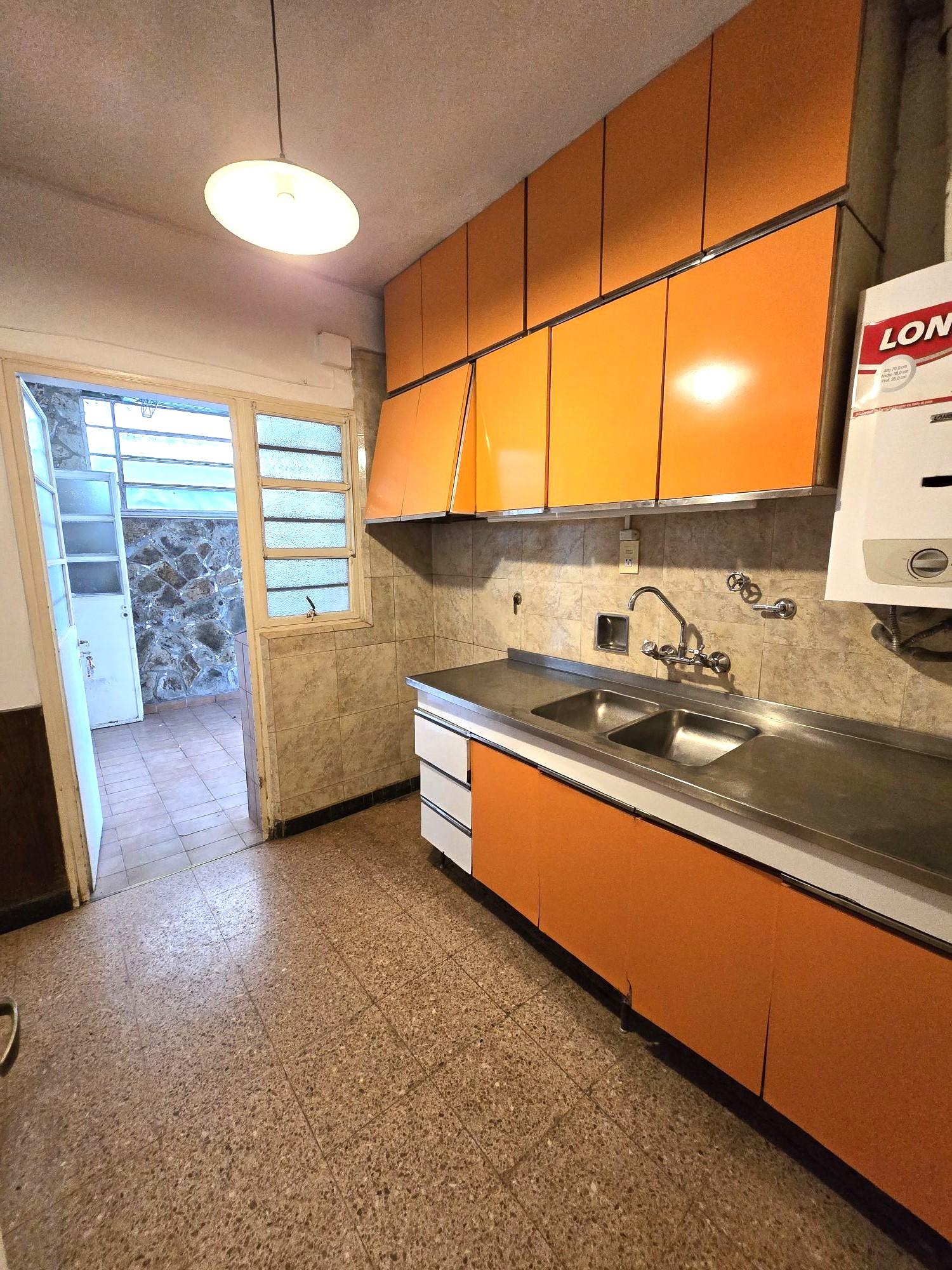 2 Habitaciones,Cocina,Living,Comedor,2 Baños,Garage,Terraza,Patio,Lavadero,