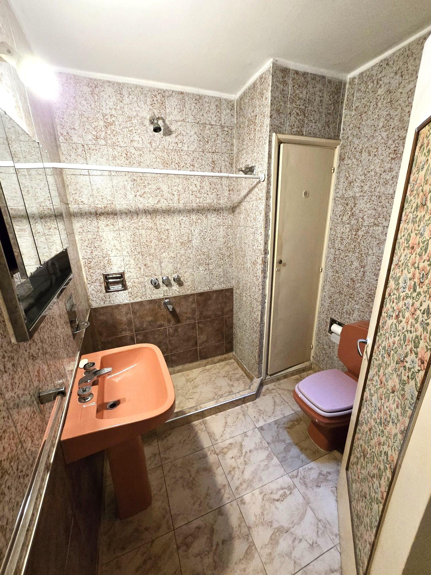 2 Habitaciones,Cocina,Living,Comedor,2 Baños,Garage,Terraza,Patio,Lavadero,