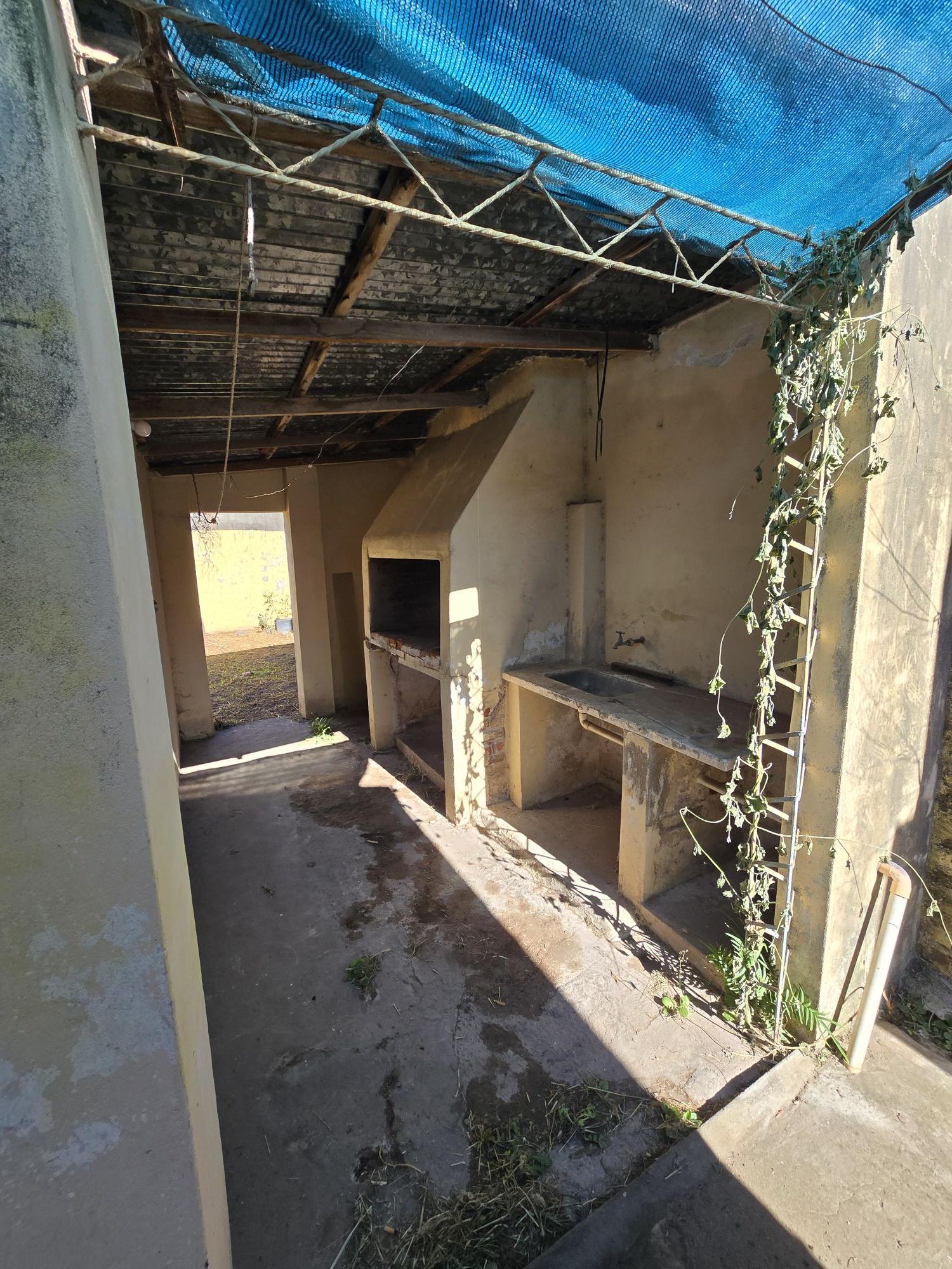 2 Habitaciones,Cocina,Comedor,Baño,Patio,Lavadero,