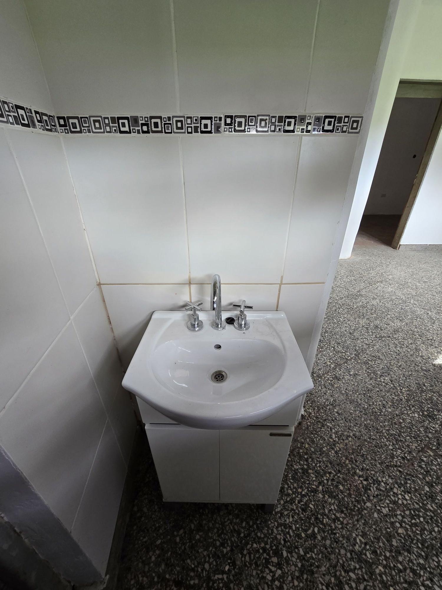 2 Habitaciones,Cocina,Comedor,Baño,Terraza,Lavadero,