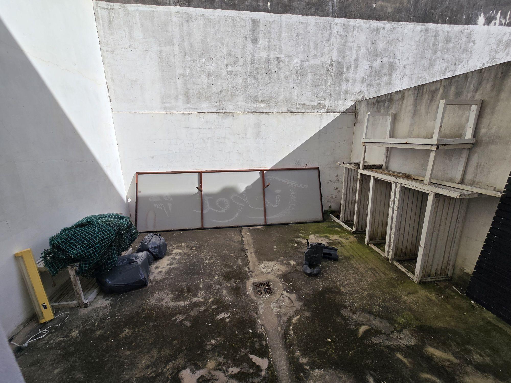 2 Baños,Patio,