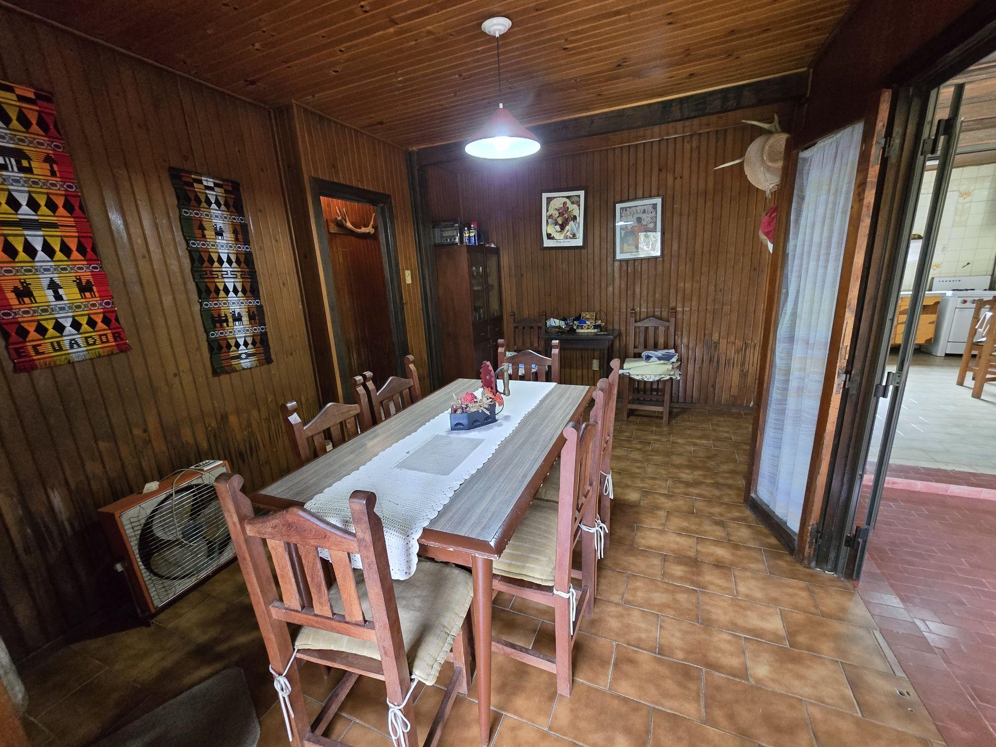 3 Habitaciones,Cocina,Comedor,2 Baños,Garage,