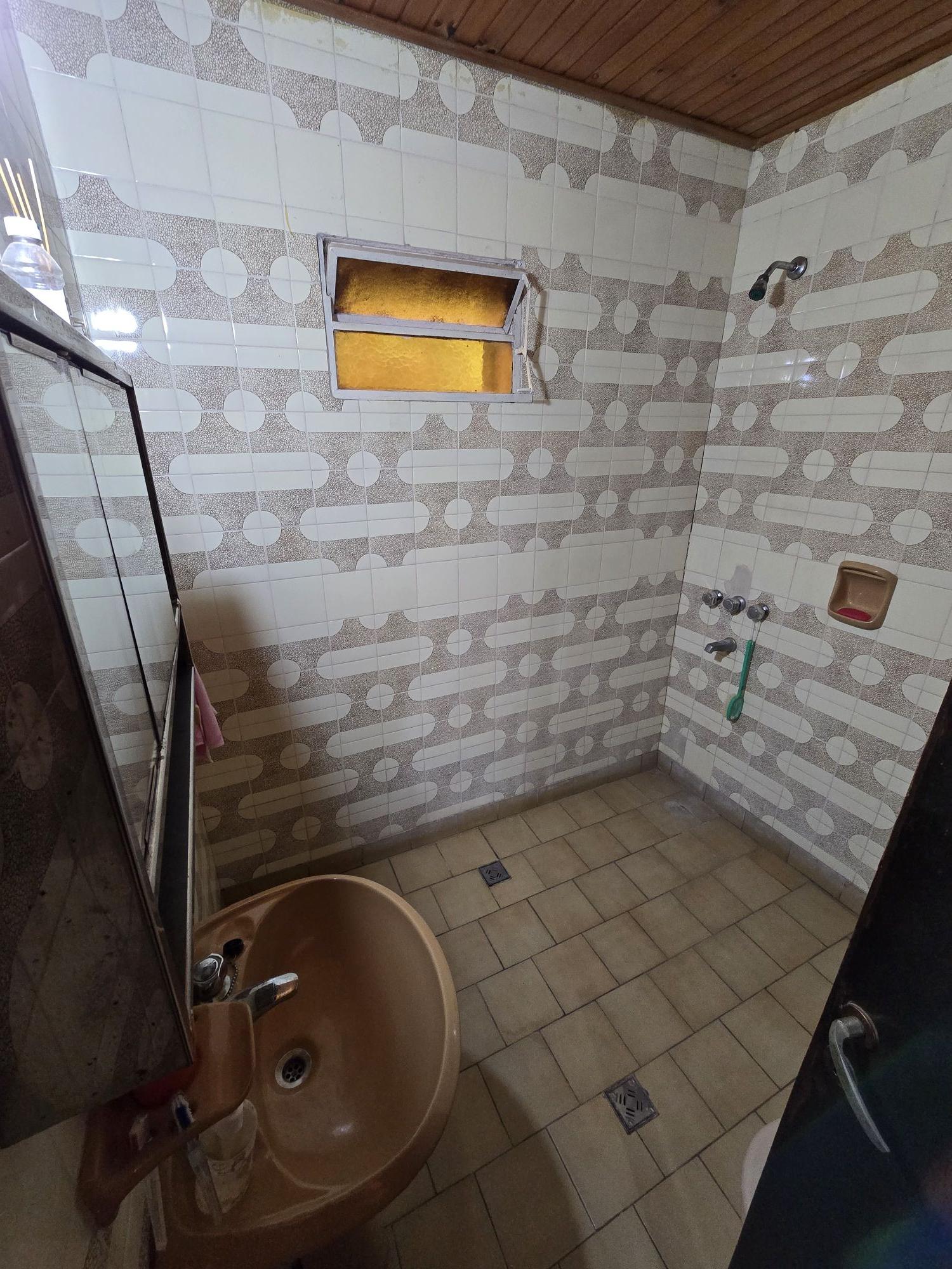 3 Habitaciones,Cocina,Comedor,2 Baños,Garage,